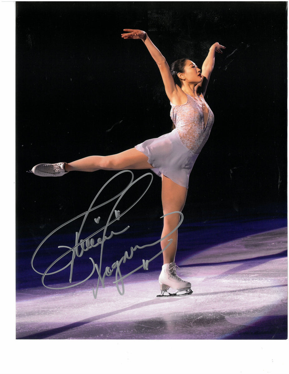 2022 Mirai Nagasu Autographed Photo – STARS ON ICE OFFICIAL STORE